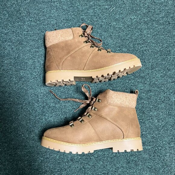 NEW Cliffs by White Mountain Womens 9M Tan Brown Connie City Hiker Lace Up Boots - Picture 2 of 8